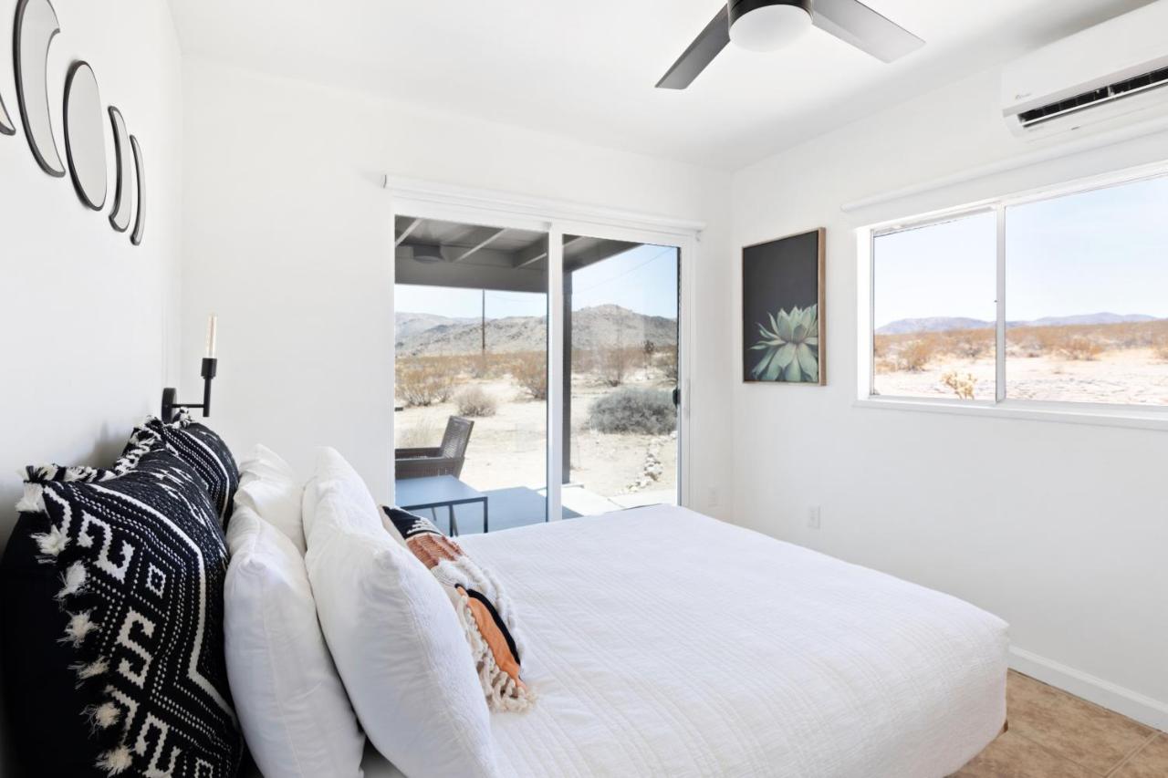 1 Minute To Joshua Tree National Park, Hot Tub, Stars, Private - The Wkndr Vila Twentynine Palms Exterior foto